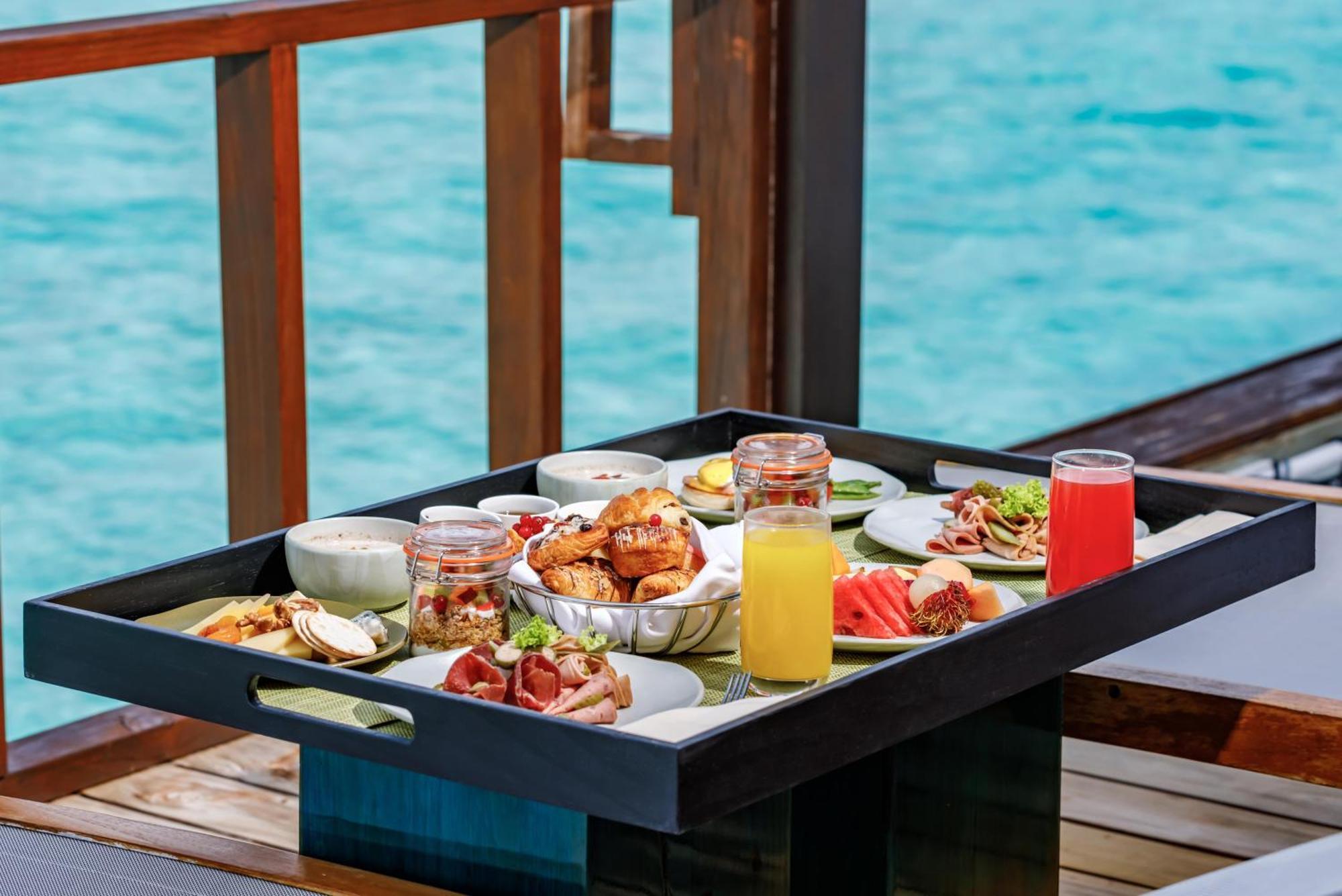 Ozen Life Maadhoo Hotel Maadhoo  Eksteriør billede