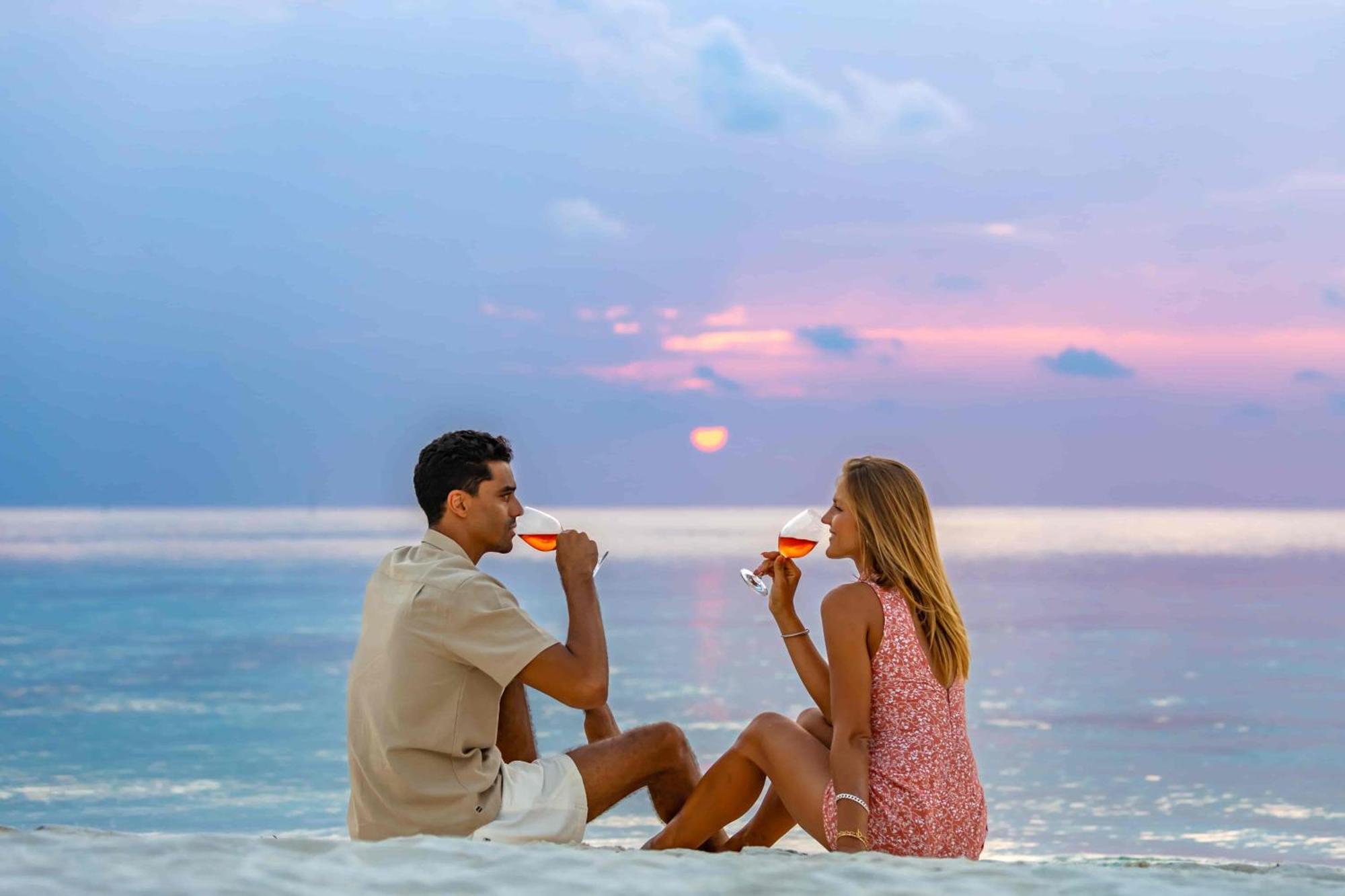 Ozen Life Maadhoo Hotel Maadhoo  Eksteriør billede