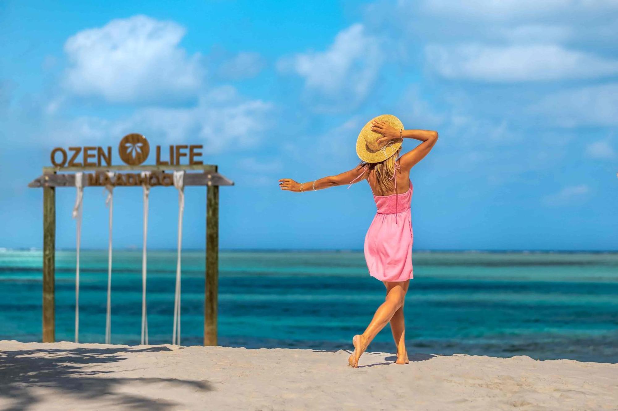 Ozen Life Maadhoo Hotel Maadhoo  Eksteriør billede